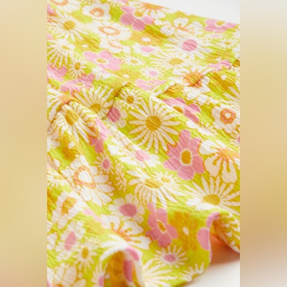 H&M Floral Set - Picture 4 of 10